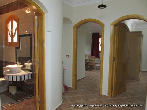 Modern 2-Bedroom Apartments for Rent in Ramla, Luxor – Tranquil Location, Nile Views