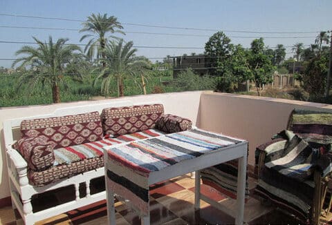 Beautiful 4-Bedroom Domed Villa in Djorf Luxor