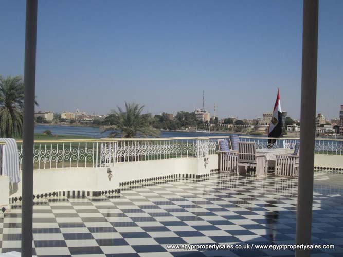 WB493S Two bedroom amazing apartment with shared swimming pool in Luxor