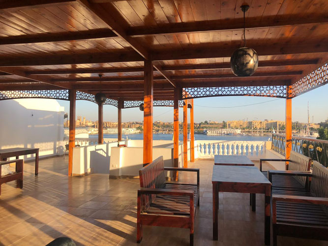 WB03R Two bedroom apartment in quiet area of Ramla on the Nile Front with fantastic Nile Views.