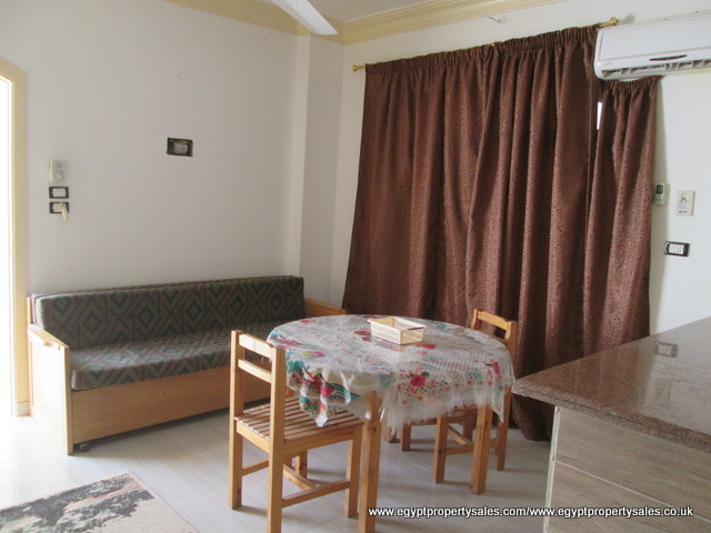 WB528R/S First floor 2 bedroom apartment with Nile views in West Bank of Luxor Ramla