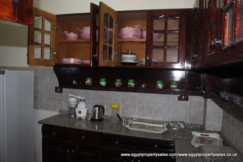 WB518R First floor three bedrooms apartment for rent in Luxor