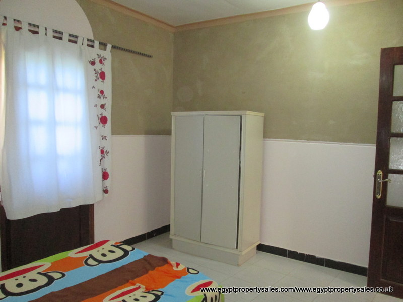 WB472R One story house for rent with garden and plunge pool in West Bank of Luxor, Ramla.