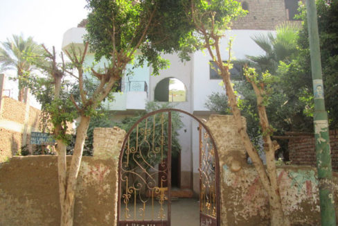 WB0123S Three storey apartment building for sale in Djorf Luxor