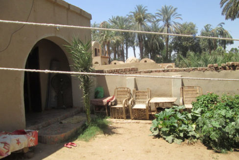 WB1200S **Greatly reduced house for sale in Luxor.