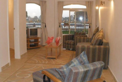 EE1708R Luxury 3 bedrooms flats in Hotel in for rent East Bank of Luxor city