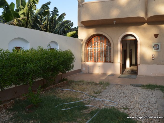 WB2111S Unfurnished house in Luxor for sale on quite area of Djorf