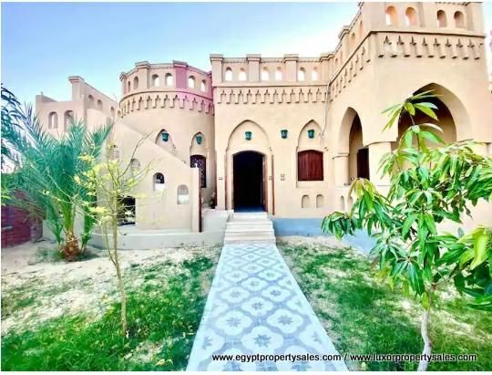 Nubian house for sale in Luxor with garden