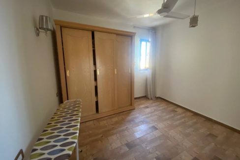 EB2161R Two bedrooms apartment has elevator located on 7th floor of apartment building