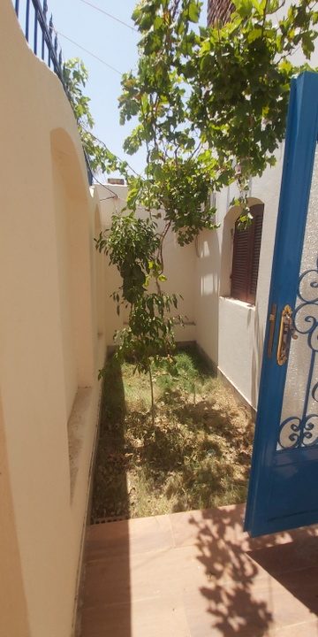 WB2219S/R Nubian domed three storey apartment building for sale or rent in Luxor, West Bank, Djorf