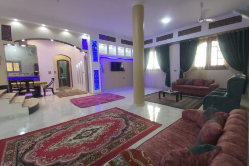 Stunning Modern Ground-floor Furnished Apartment for medium and long-term rental in Gezira West Bank