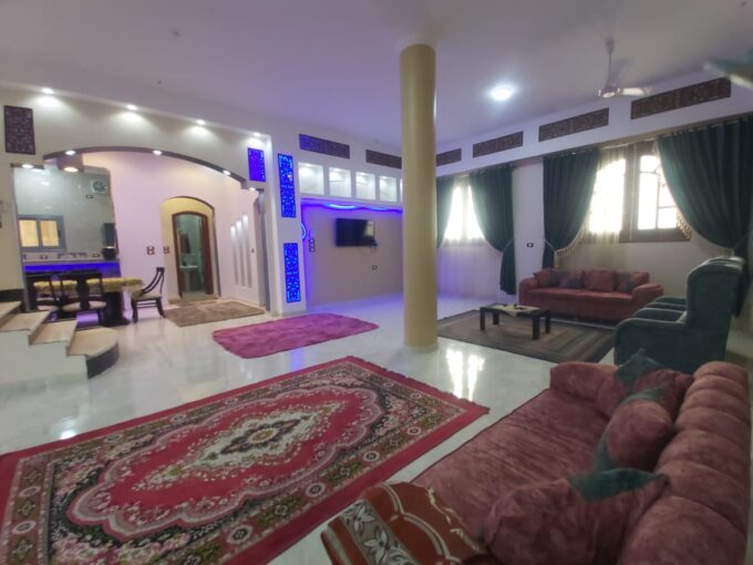 Stunning Modern Ground-floor Furnished Apartment for rent in Gezira West Bank
