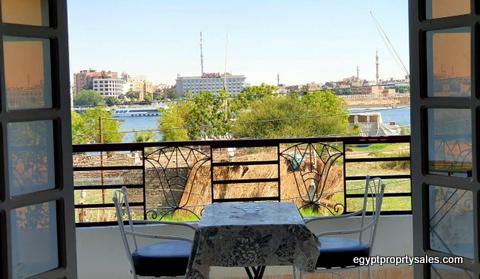Nile-View Property for Sale in Luxor – 2 Apartments & 2 Studios with Garden & Roof Terrace in Ramla