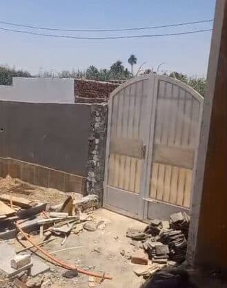 Unfinished 2-Bedroom Villa with Garden for Sale in Ramla, West Bank, Luxor