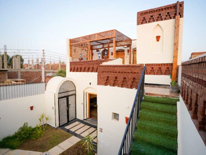 Luxury Villa for Sale in Habu, West Bank Luxor Near Habu Temple, Memnon & Balloon Area
